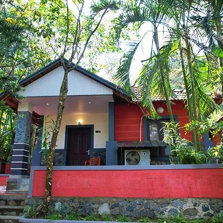 Clay Resort By Bestinn Leisure - Wayanad Padinjarathara Exteriör bild