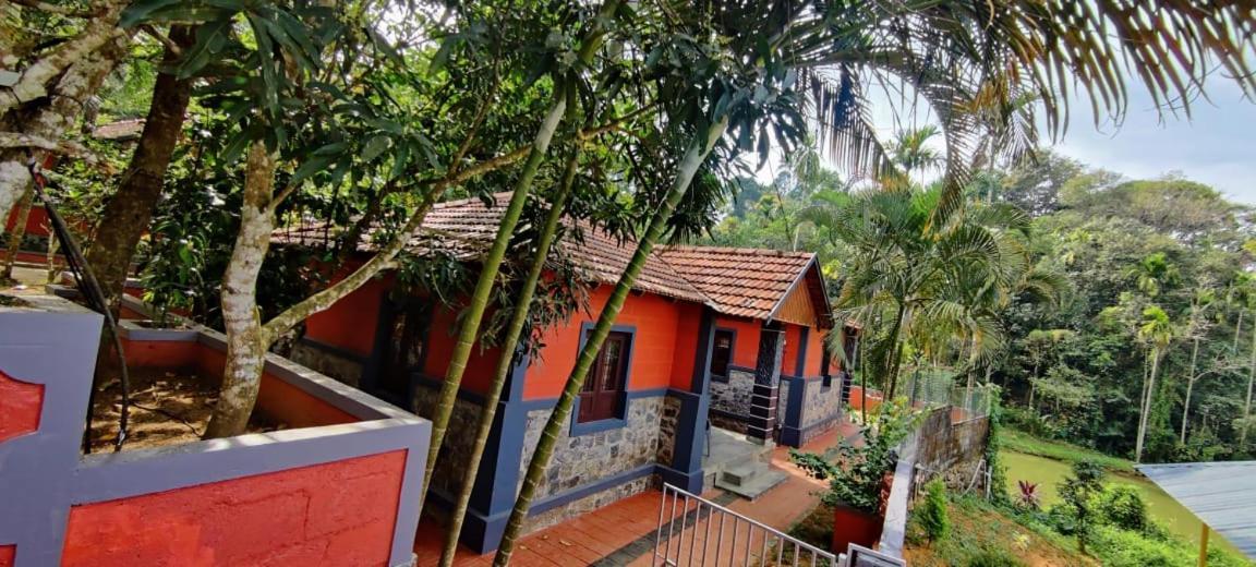 Clay Resort By Bestinn Leisure - Wayanad Padinjarathara Exteriör bild