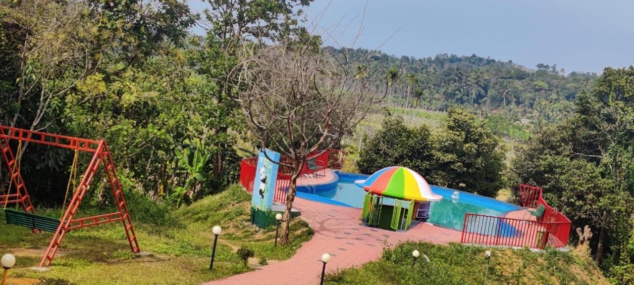 Clay Resort By Bestinn Leisure - Wayanad Padinjarathara Exteriör bild