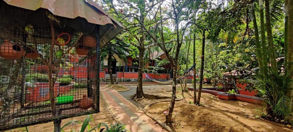 Clay Resort By Bestinn Leisure - Wayanad Padinjarathara Exteriör bild